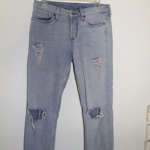 size 25 Light wash distressed boyfriend jeans
